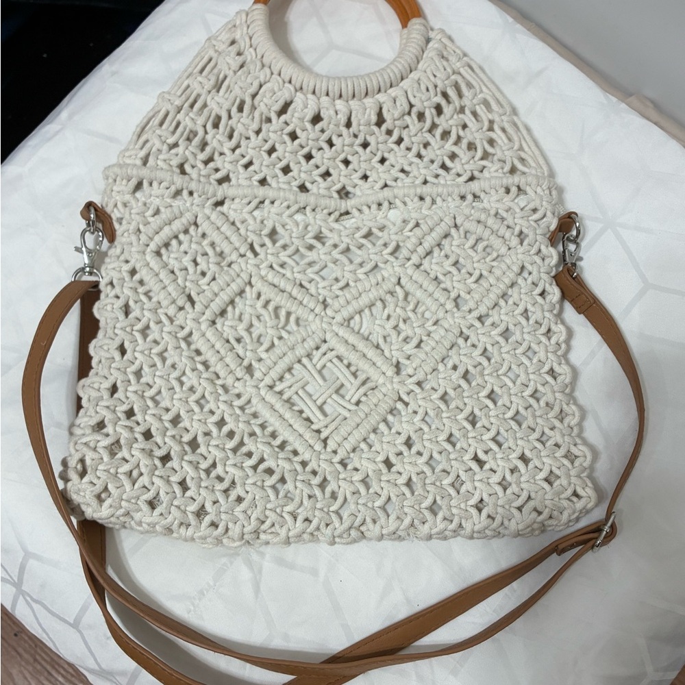 White or cream macramé bohemian style bag detachable strap like new condition